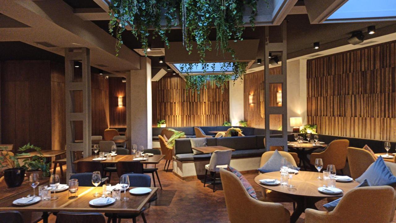 Arva Paris